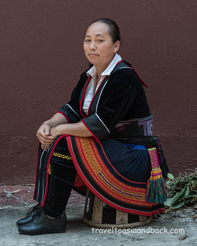 traveltoasiaandback.com - Miao (Hmong) costume, Jinping County, Yunnan Province, China